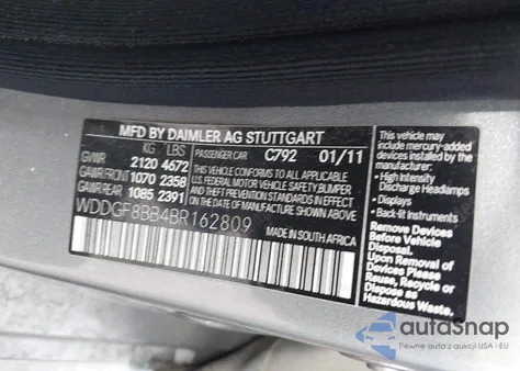 2011 Mercedes-Benz C 300 Luxury 4Matic/Sport 4Matic z USA, uszkodzony, nr VIN WDDGF8BB4BR162809